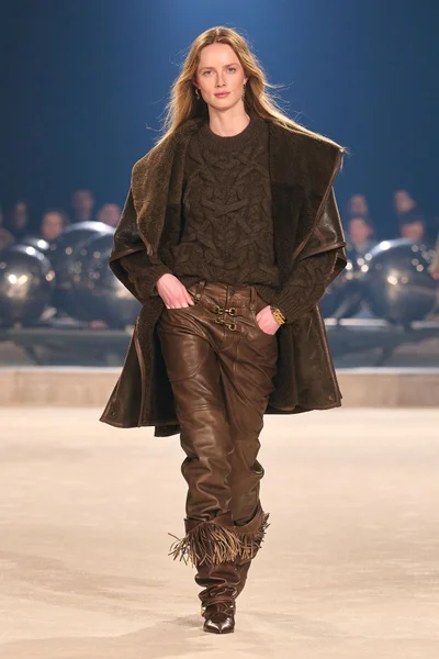 Look 2